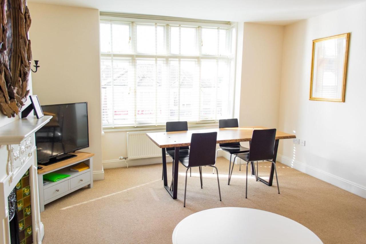 Host & Stay - York Terrace Apartments NWI Extérieur photo
