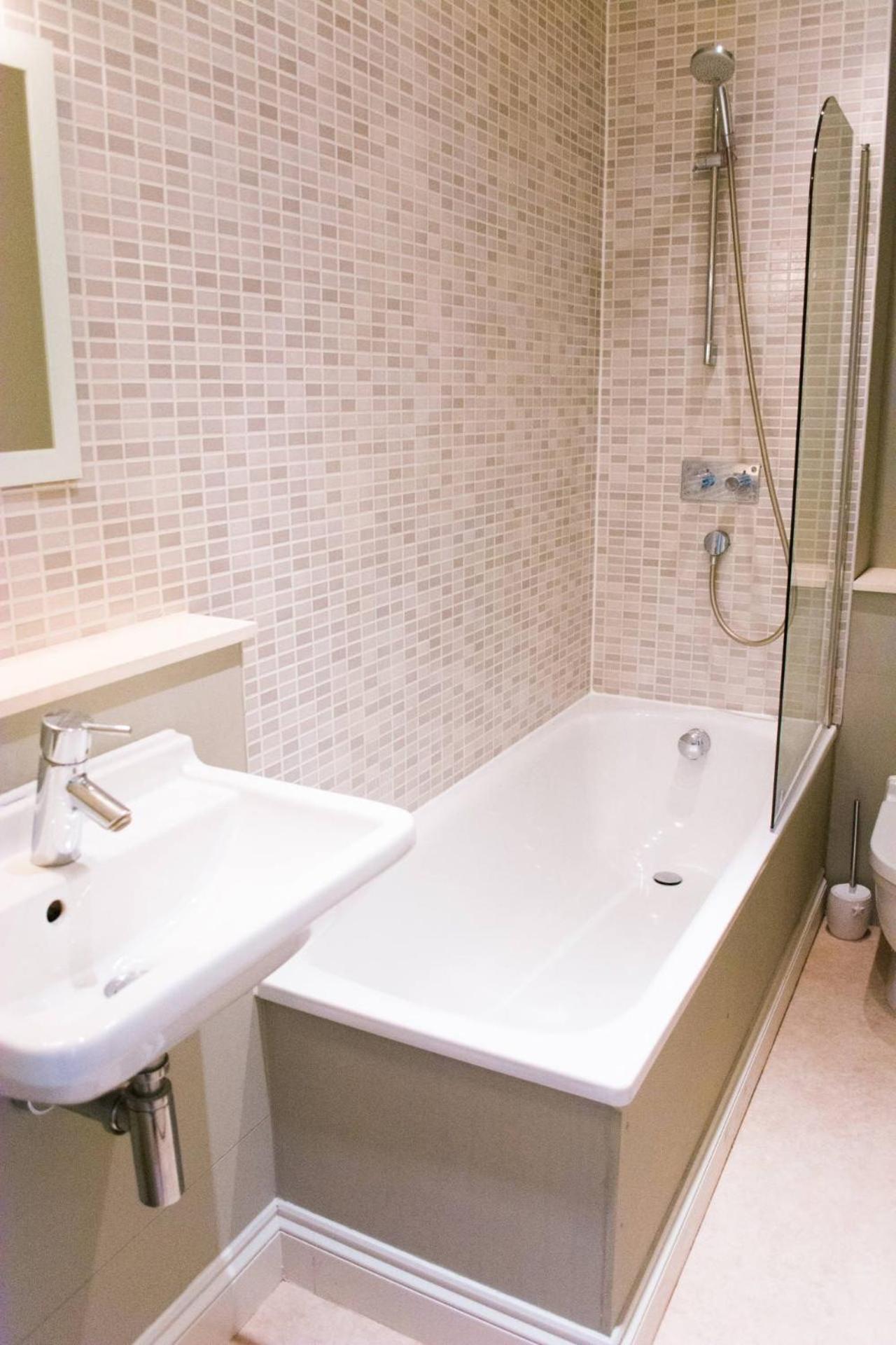Host & Stay - York Terrace Apartments NWI Extérieur photo